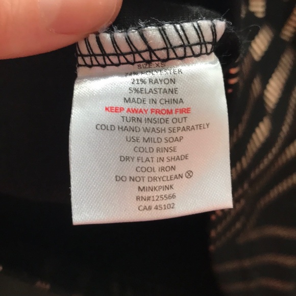 Monk pink dress - Picture 5 of 5